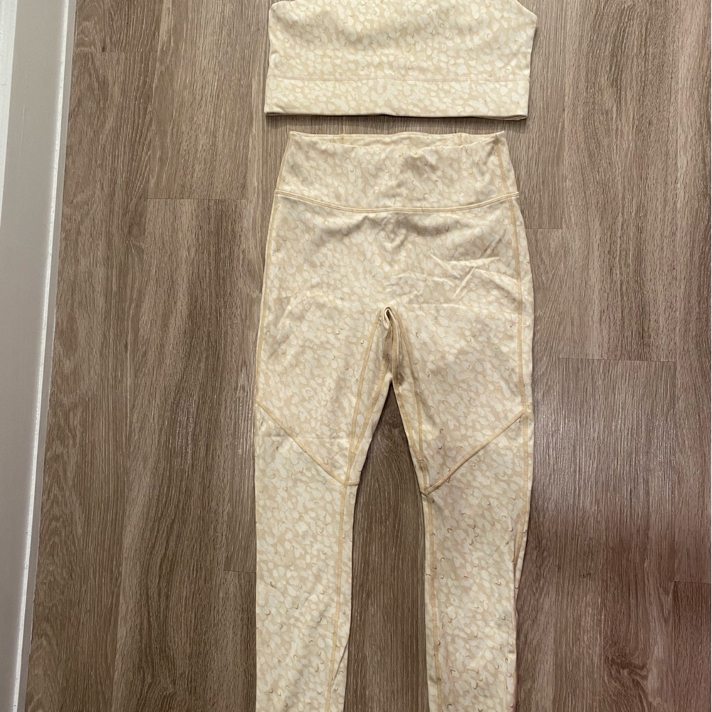 Fabletics Set Top Size L, Bottoms Size M - Good C… - image 6